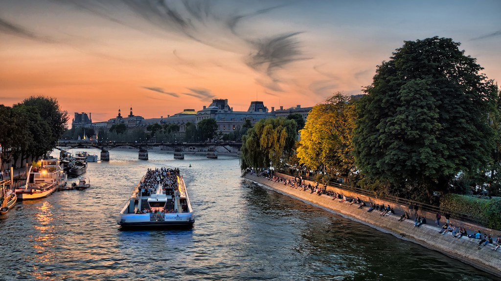 Plongée dans la magie de Paris : où manger et que visiter